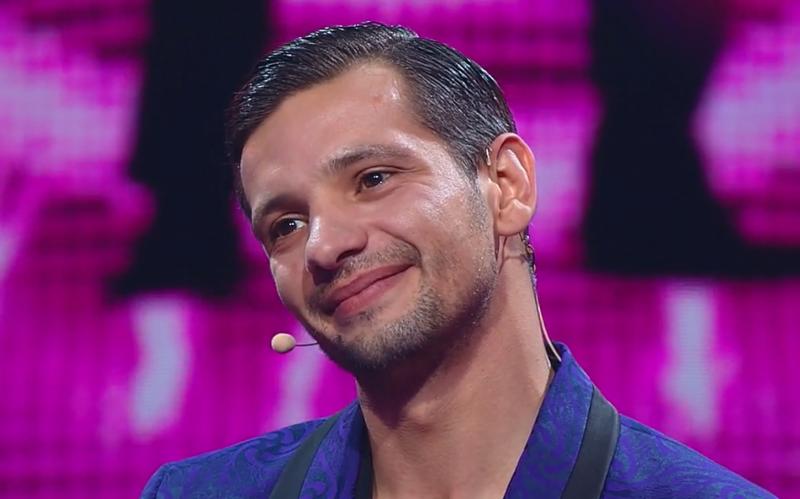 „Arată bine de tot”, dar nu le-a plăcut deloc! Valentin de la „Rămân cu tine” a fost prea sincer! Ce secret a pus tinerele pe fugă