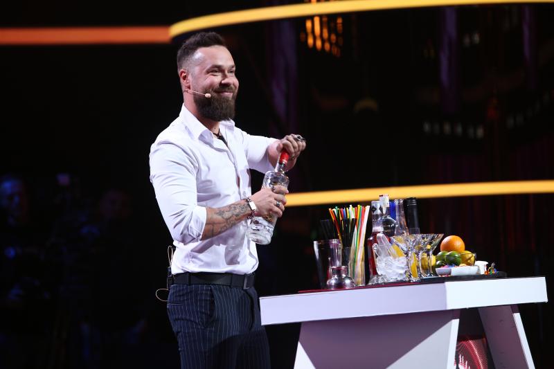 "Mă rog la Cel de sus să fie ce trebuie!" Și ruga i-a fost ascultată, iar Ana Maria a plecat la brațul lui Alex, din platoul emisiunii "Rămân cu tine"