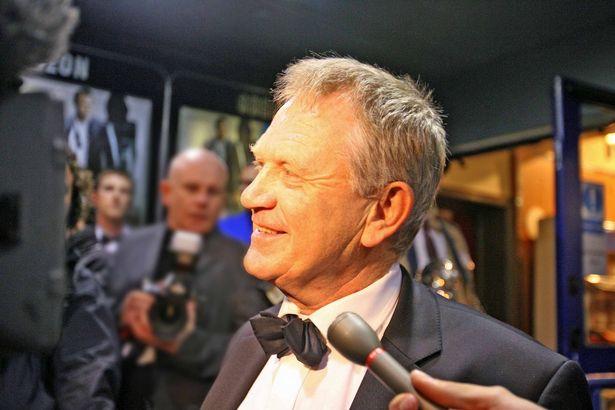 Daniel Craig, agentul 007 din seria Bond, devastat de durere. Tatăl lui a pierdut lupta cu cancerul: ”Ar fi trebuit să-și sărbătorească soția!”