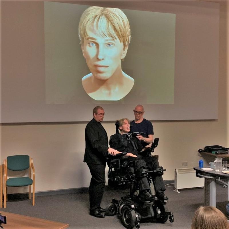 A primit un diagnostic necruțător, dar este hotărât să păcălească moartea, transformându-se într-un… „cyborg uman”