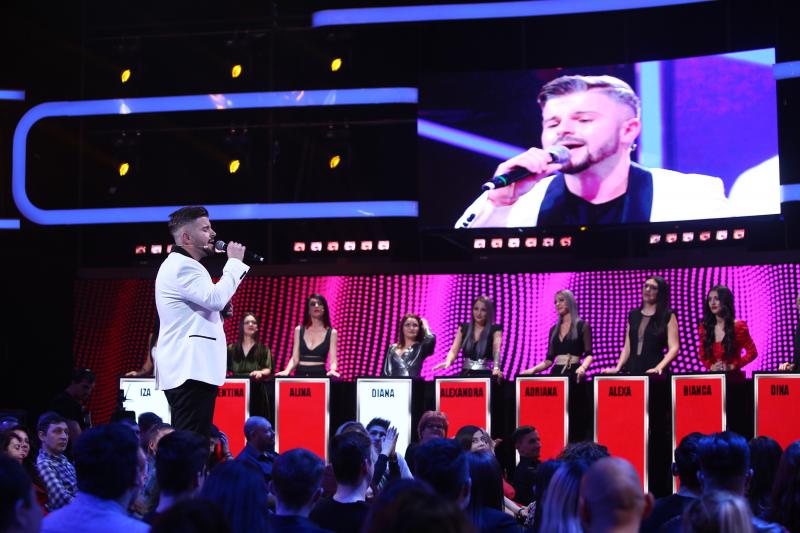 După votul de la X Factor, Sergiu a fost pus la zid de concurentele din emisiunea Rămân cu tine: „Știți cum se spune, în relațiile la distanță sunt fericiți toți patru”