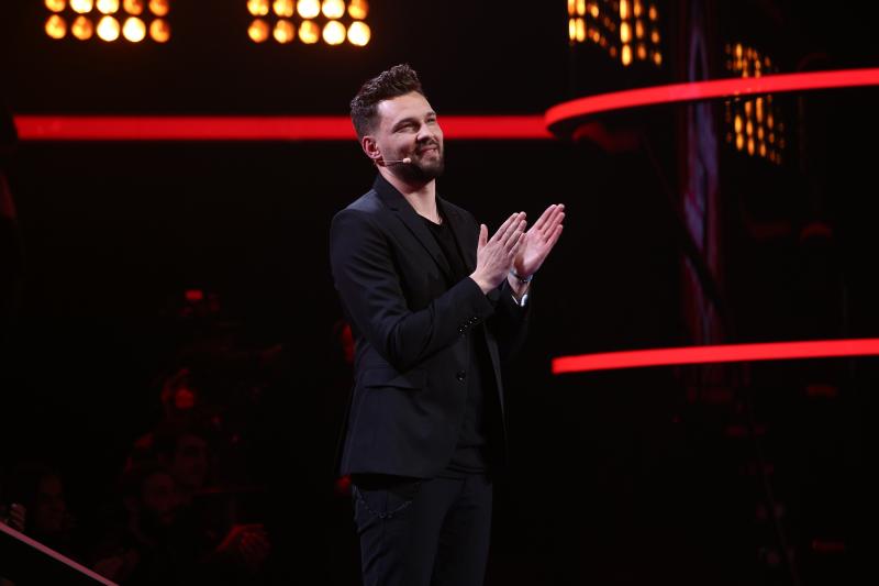 „E frumos, e păpușel și mi-ar vopsi și rădăcinile, dar nu”. Mihai Pârvan n-a mai fost star printre femei! Concurentele de la Rămân cu tine l-au amendat