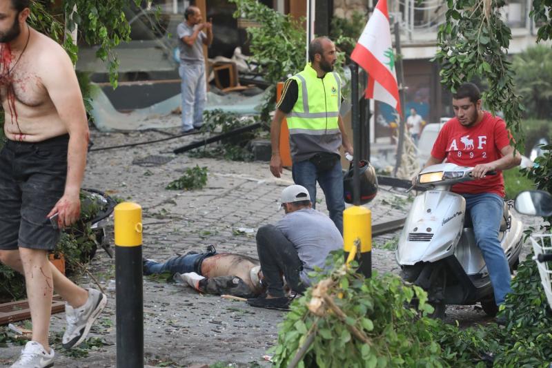 Imagini sângeroase după exploziile de la Beirut. Bilanțul a ajuns la cel puțin 113 morți și peste 4.000 de răniți