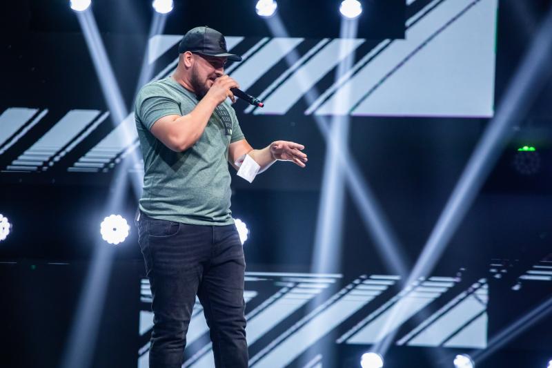 Florin Doleanu a mizat pe o melodie proprie și a primit 3 DA. Versurile profunde i-au emoționat pe jurații “X Factor”