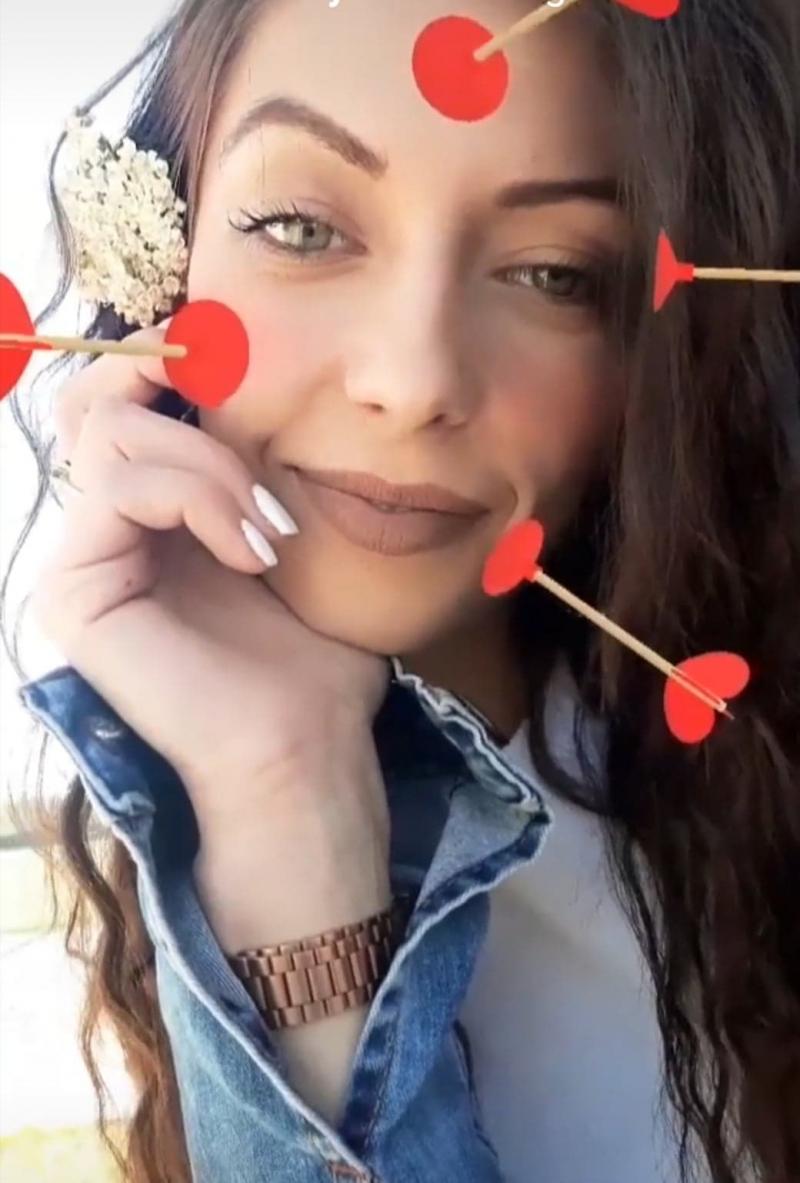 Costi și Alexandra de la Mireasa se pregătesc de nuntă? Tânărul i-a pus o bijuterie pe deget. Cum arată inelul de logodnă