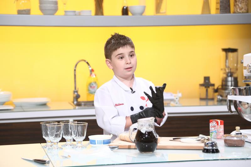 Alex are doar 8 ani, dar a făcut magie curată la „Chefi la cuțite”! Ce preparat i-a adus trei cuțite