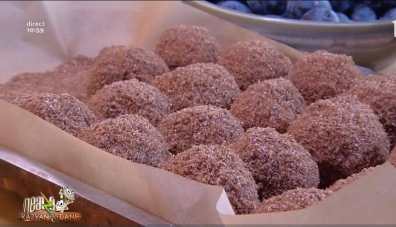 Rețetă de găluște cu prune și sos de vanilie din bucătăria lui  Vlăduţ