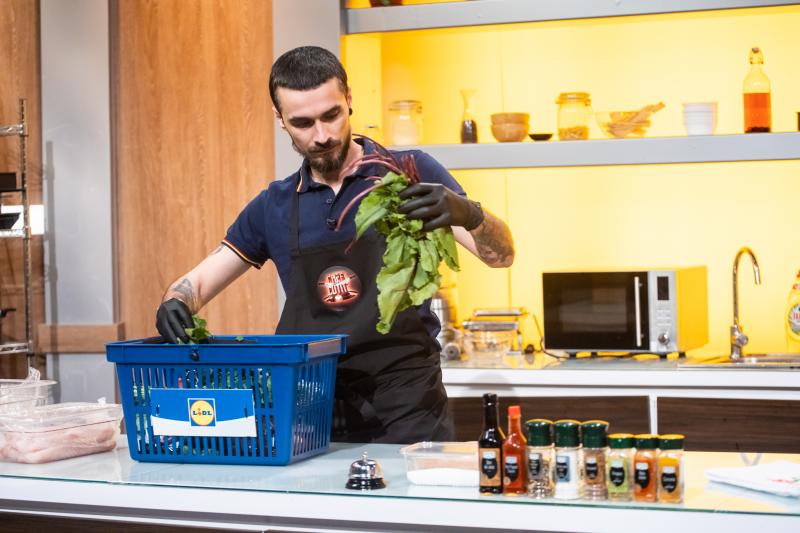 De la secția de poliție la 3 cuțite din partea chefilor! Cu ce preparat a impresionat la „Chefi la cutite”