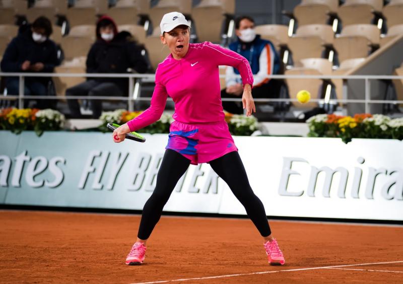 Echipamentul-surpriză purtat de Simona Halep la Roland Garros 2020. Cum a apărut la primul meci