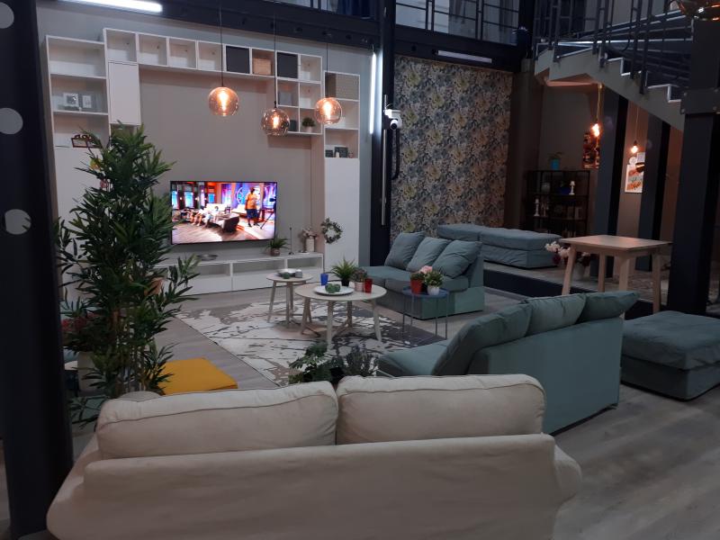 FOTO&VIDEO! Am intrat, primii, în casa MIREASA! Simona Gherghe: ”Poți sta la o șuetă, pe fotoliu, lângă șemineu. În bucătărie!”