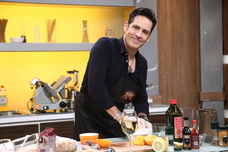 Ștefan Bănică și fiul lui, Loredana, Speak și Ștefania, Alex Abagiu, Ristei, Nico și Adriana Trandafir vin în sezonul 8 Chefi la Cuțite