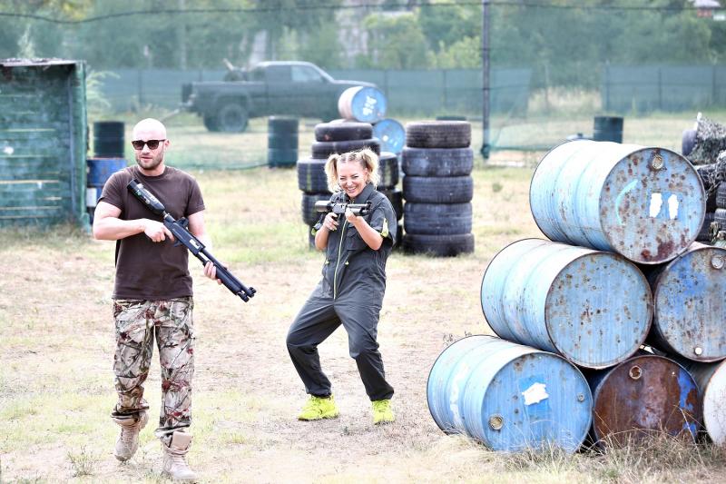 Delia, Mihai Bendeac și Cheloo, distracție în poligon, la filmările iUmor