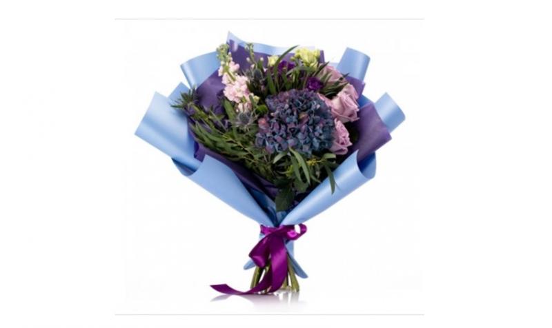 5 buchete de flori pe care le poți dărui la o cununie civilă toamna aceasta