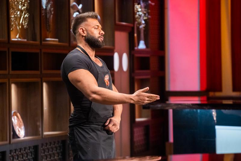 Cum arată combinația dintre chef Dumitrescu și chef Scărlătescu: „Înalt, bronzat, plin de mușchi”