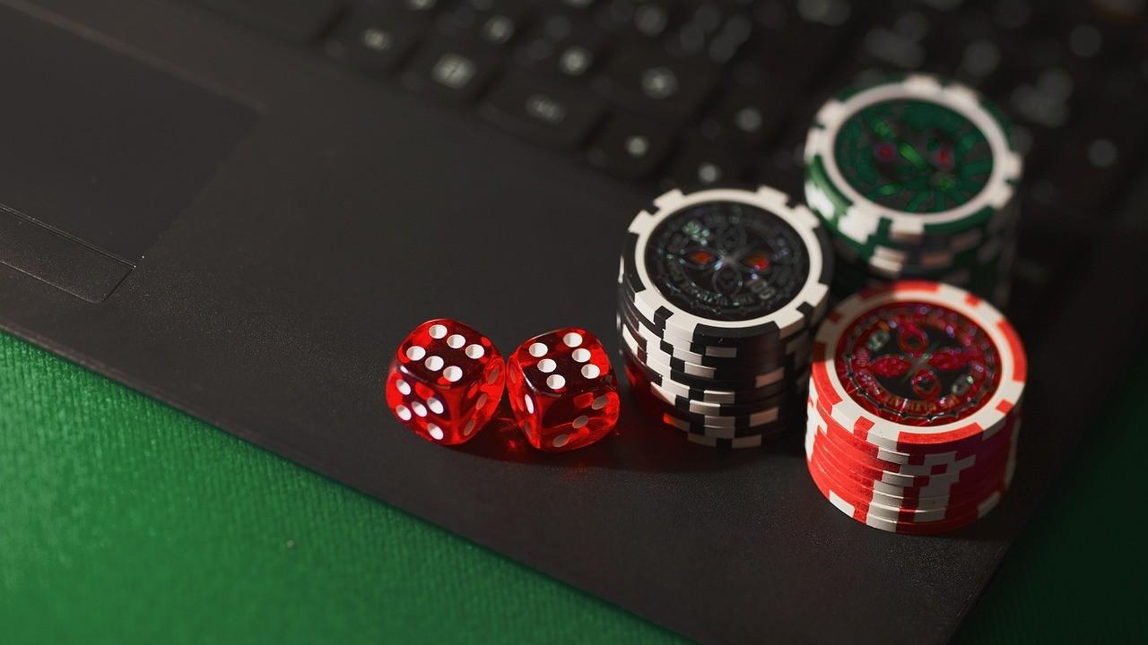 (P) De ce tot mai multe celebrit&#259;&#539;i aleg s&#259;-&#537;i petreac&#259; timpul liber pe platforma Don Ro Jocuri Casino