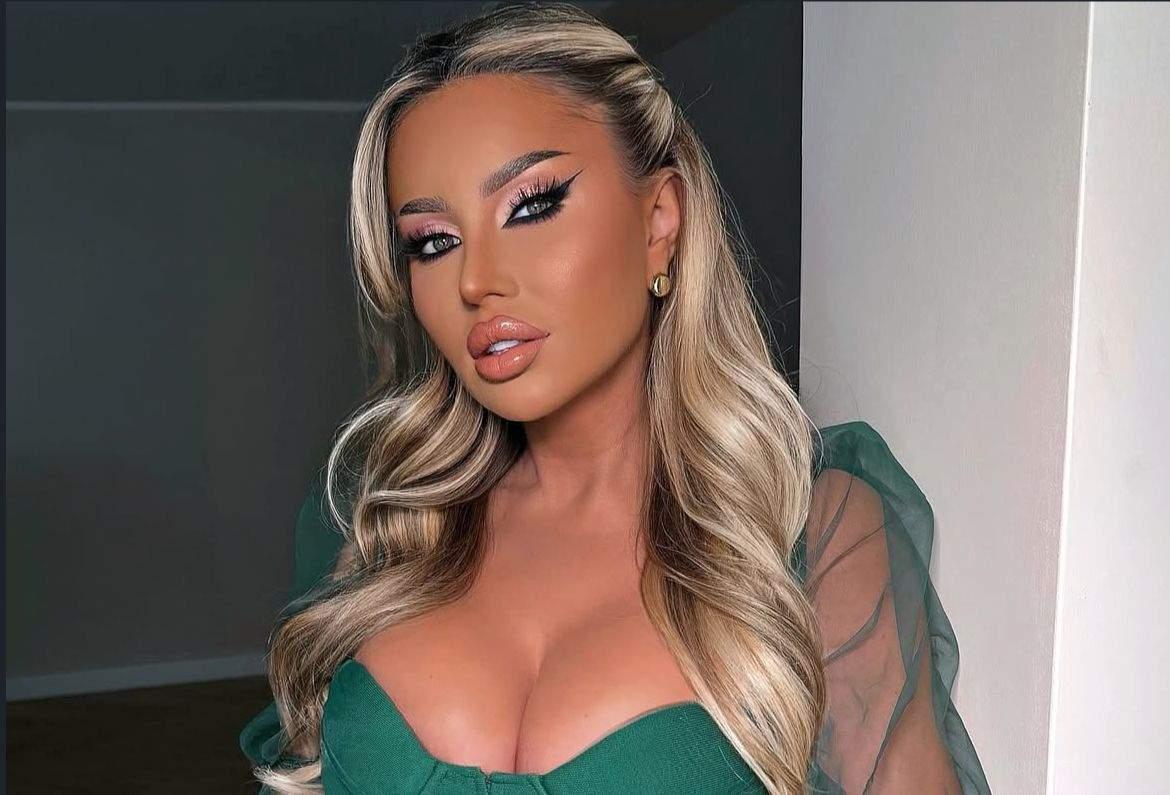 Poza pentru articolul Roxana Vașniuc, după divorț, fără iluzii: „Să ne sprijinim când unul cade”