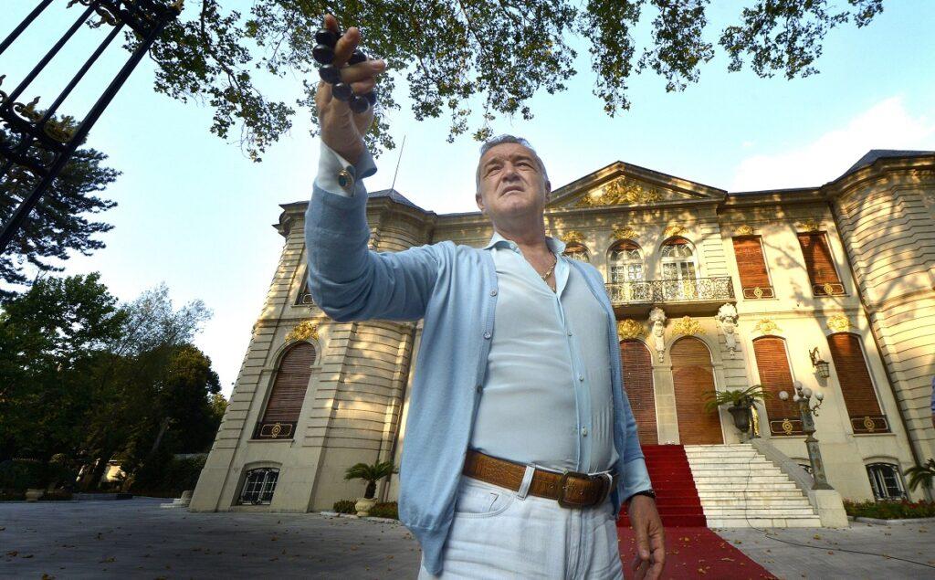 Cât valorează “Palatul” lui Gigi Becali. Cine îl deţine în acte, de fapt! L-a cedat “în secret”