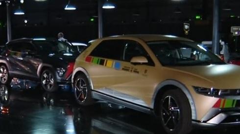 Ce a ales să facă vedeta cu maşina de 50.000 de euro primită cadou de la Ion Ţiriac