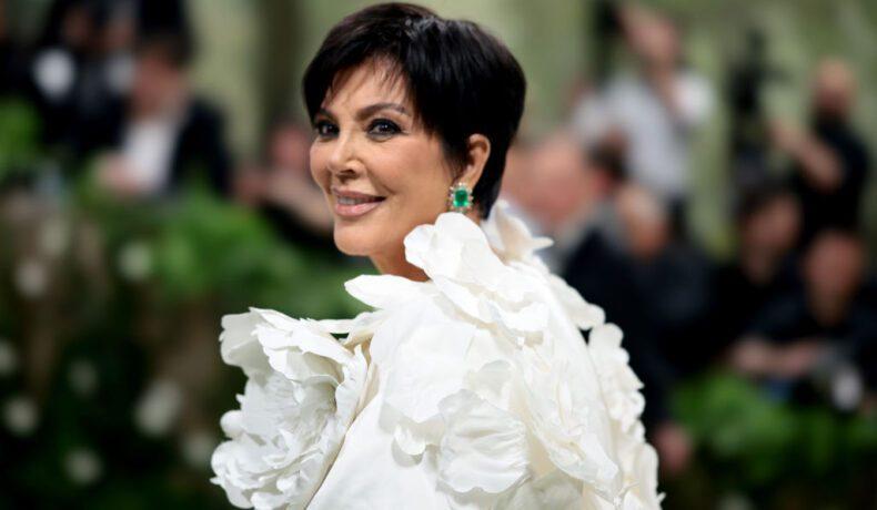 Kris Jenner, dezamăgită din cauza unui lifting facial de 100.000 de dolari. Cum au surprins-o fotografii pe vedetă