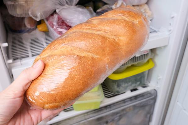 Cum păstrezi pâinea proaspătă timp de 3 săptămâni. Un truc simplu și la îndemâna oricui