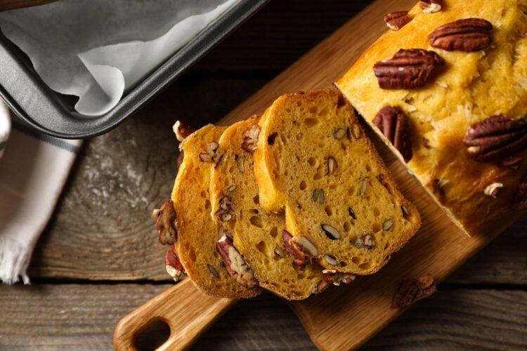 Chec cu dovleac și nuci. Esența toamnei într-o felie parfumată