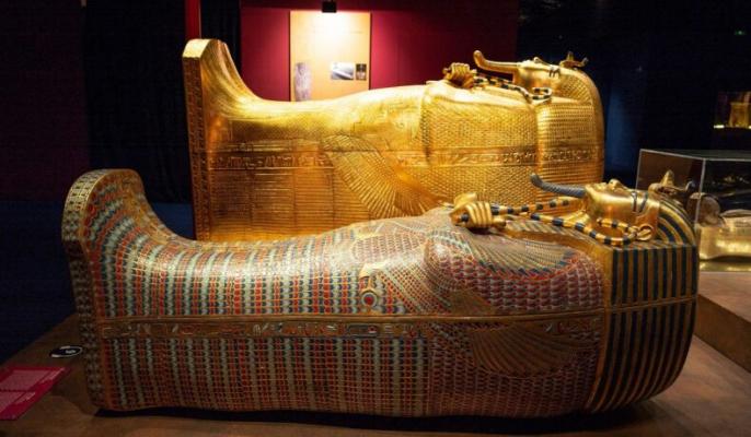 Arheologii au descoperit mumii inedite în Egipt. Ce aveau în gură
