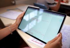 Manualele noi pentru clasa a IX-a sunt disponibile online, anunță Ministerul Educației