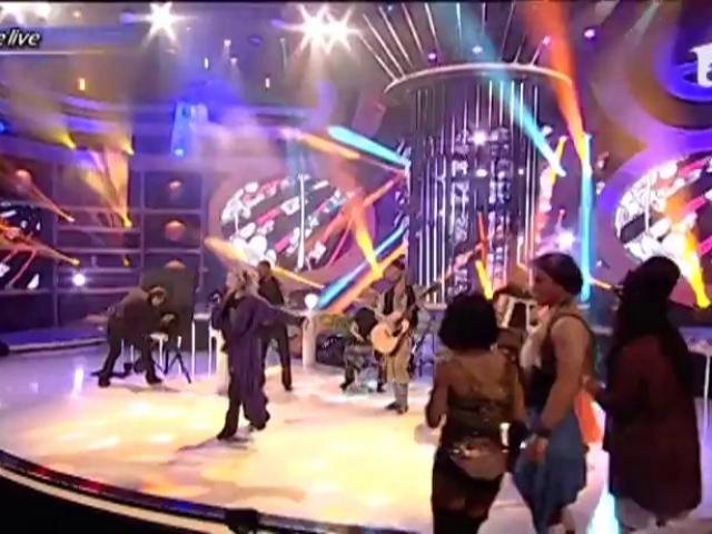 Rareș Dragomir Se Transformă In Patti Labelle Lady Marmalade