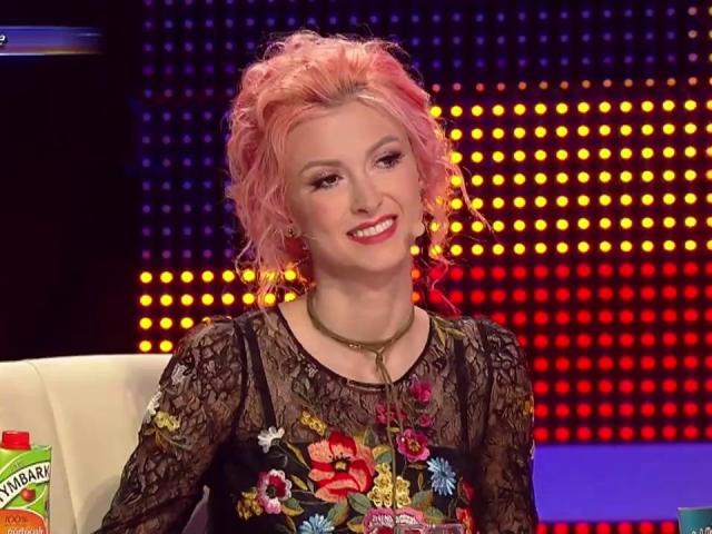 Bianca Sarbu Se Transformă In Laura Lavric Hai La Sarbă Moldoveni Video Antena 1