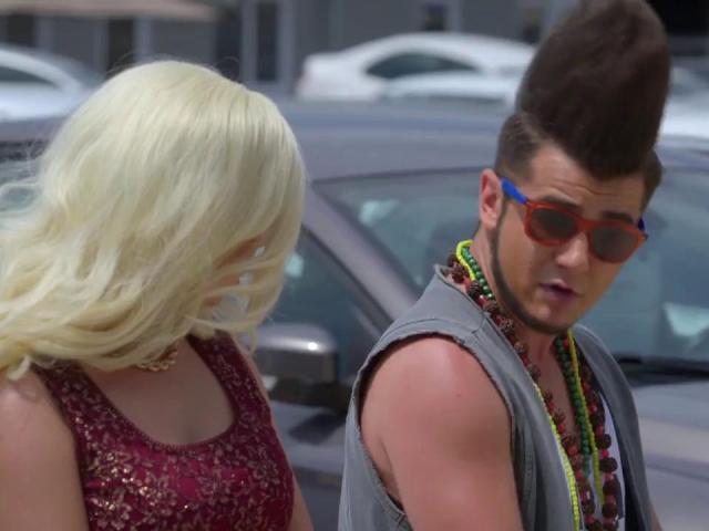 Iți Lipsește Vreun Dinte Sau Nu știi Cum Să Faci Să ți Lipsească Malone Si Gina Ceartă In Plină Stradă Culo Porca Mizeria Huooo