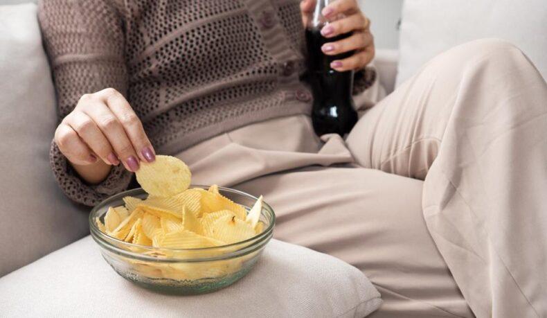Care sunt cele mai nocive alimente pentru creier. Neurologii avertizează că pot crește riscul de Alzheimer