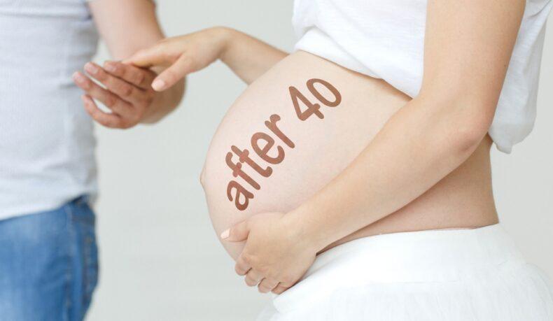 Mamă la 40 de ani. Provocările fertilității când amânăm prea mult timp o sarcină