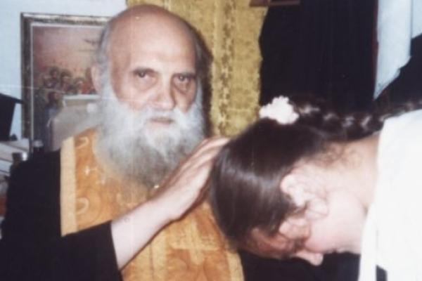 Incredibil Cum Arată Trupul Celui Mai Cunoscut Preot Exorcist La 7 Ani De La Inmormantare