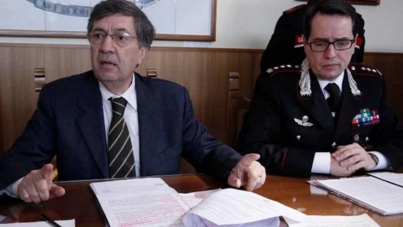 Procurorii Provincia Siena au deschis un doar pentru instigare la sinucidere