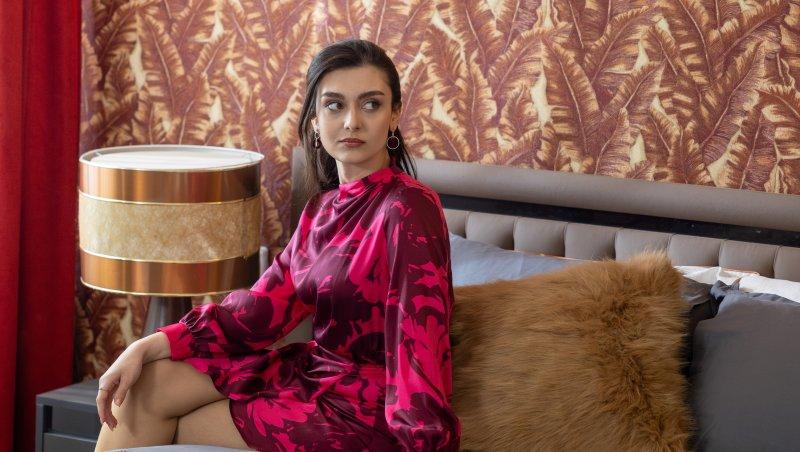 Urmărește Cealaltă soție, de luni până vineri, de la 23:00, la Happy Channel