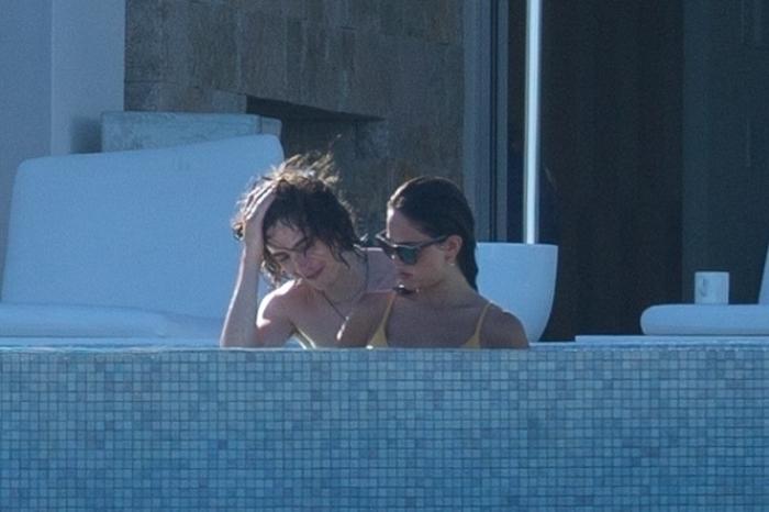 Eiza Gonzalez și fostul iubit, Timothée Chalamet Eiza Gonzalez și fostul iubit, Timothée Chalamet