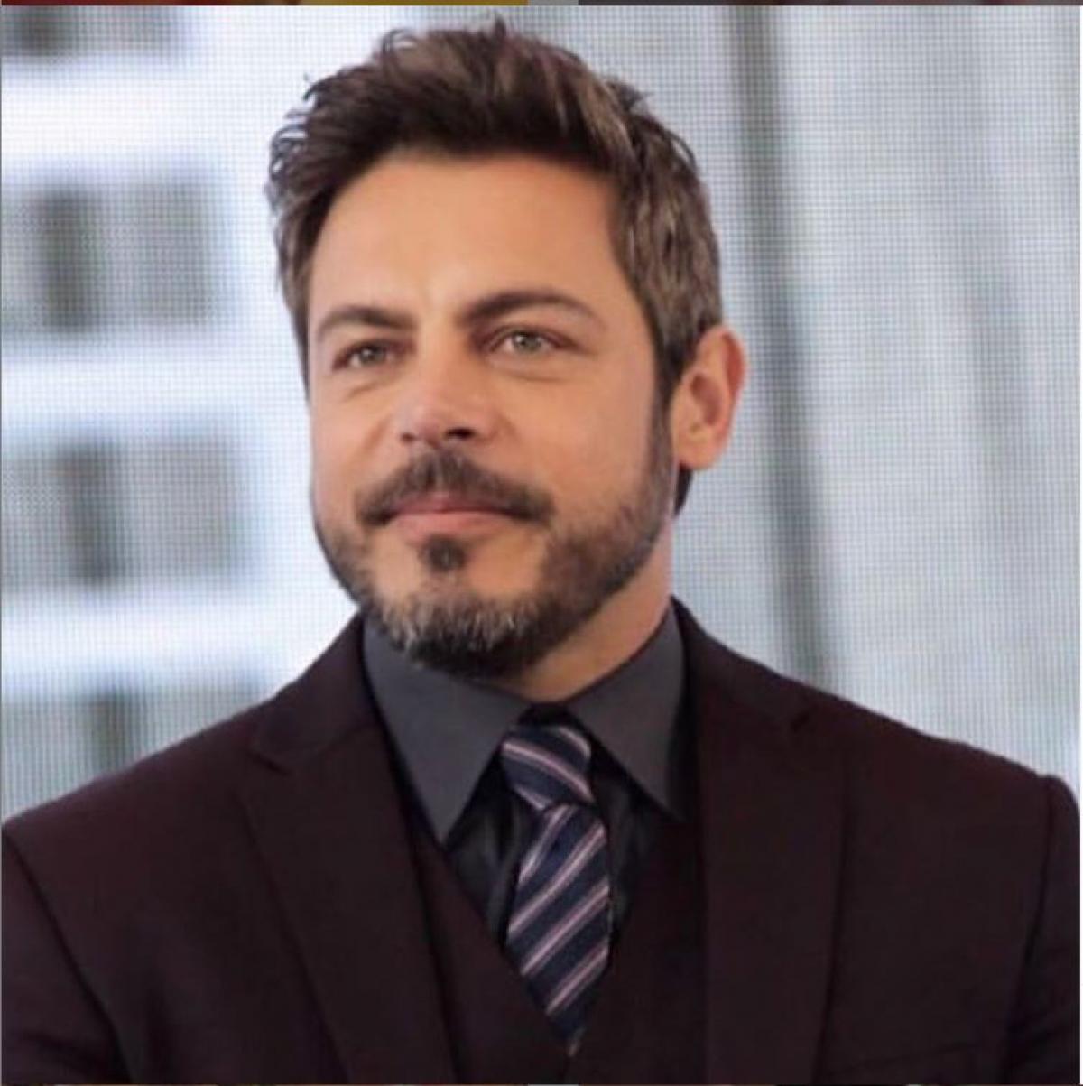 Luigi Baricelli în rolul lui Fred din “Legături de familie”