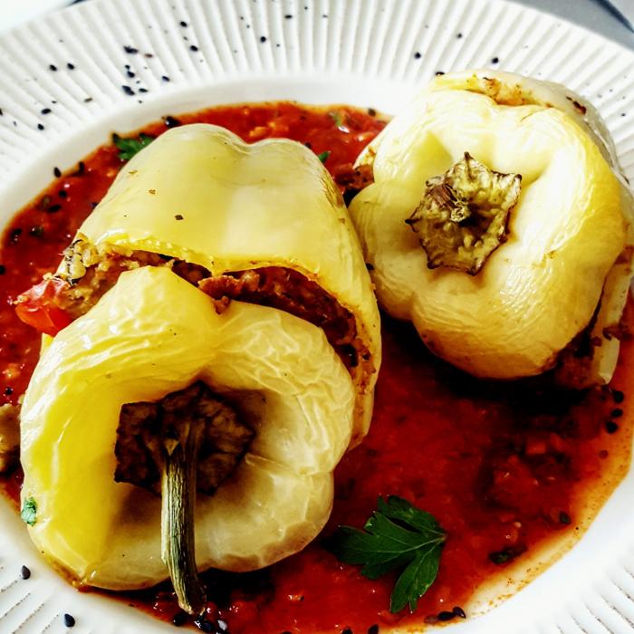 Ardei umpluți cu cous cous și legume