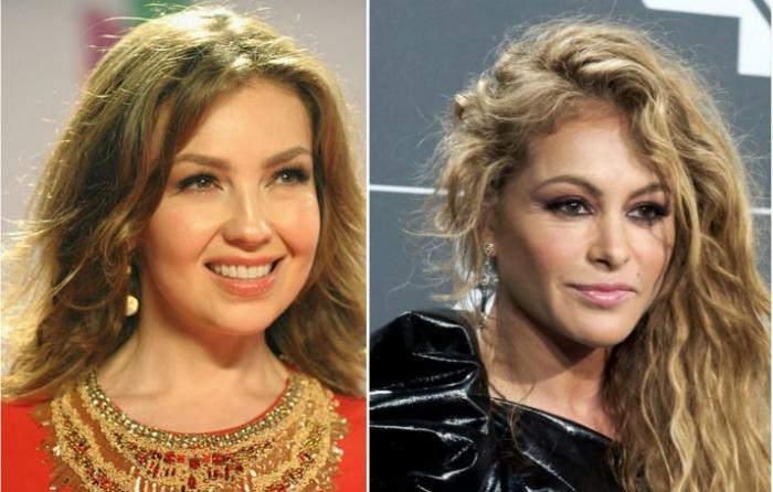 Thalia poartă o rochie roșie și are părul desprins, iar Paulina Rubio poartă o rochie neagră și are părul desprins
