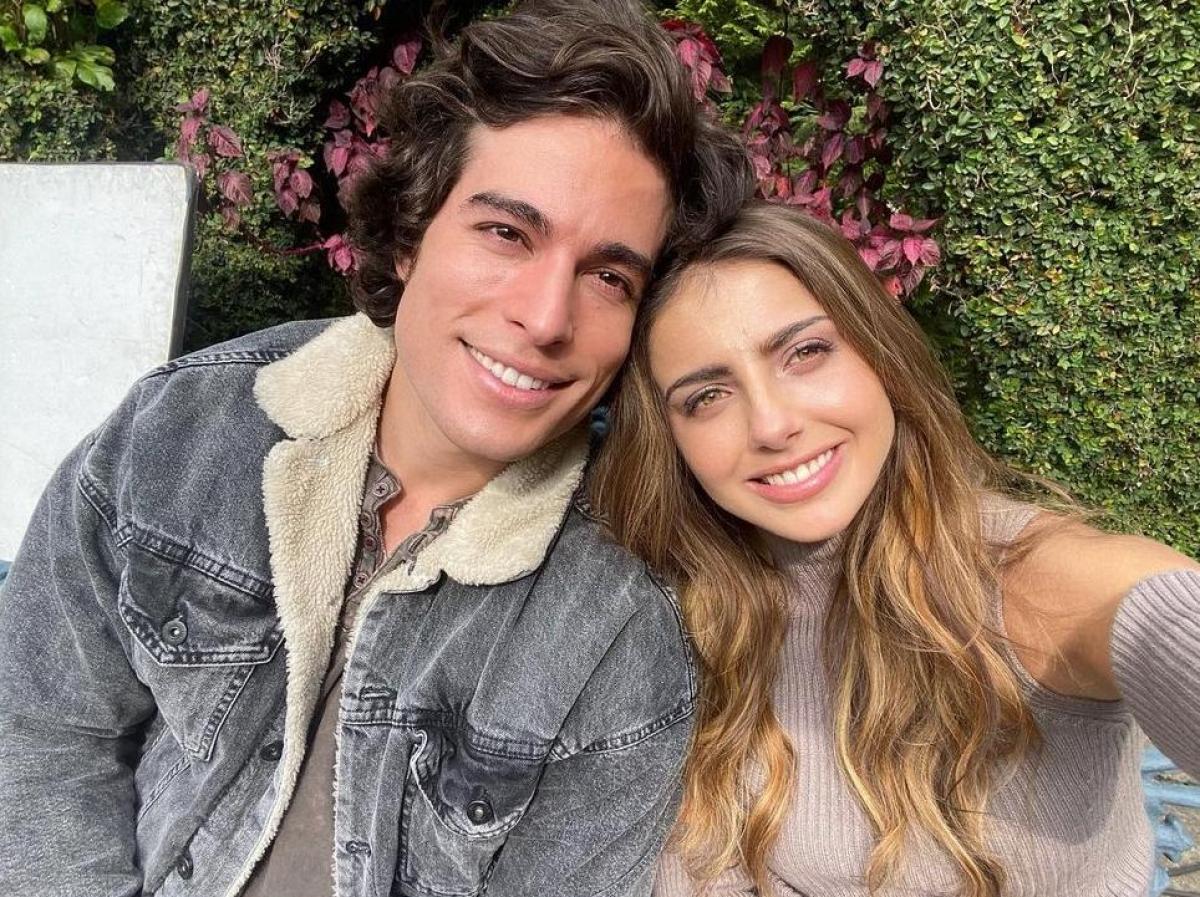 Actorii Aislinn Derbez și Mauricio Ochmann , ultimul selfie împreună