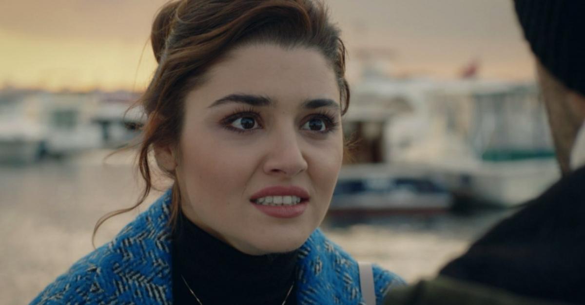 Actrița Hande Ercel, captură din serialul Perla Neagră