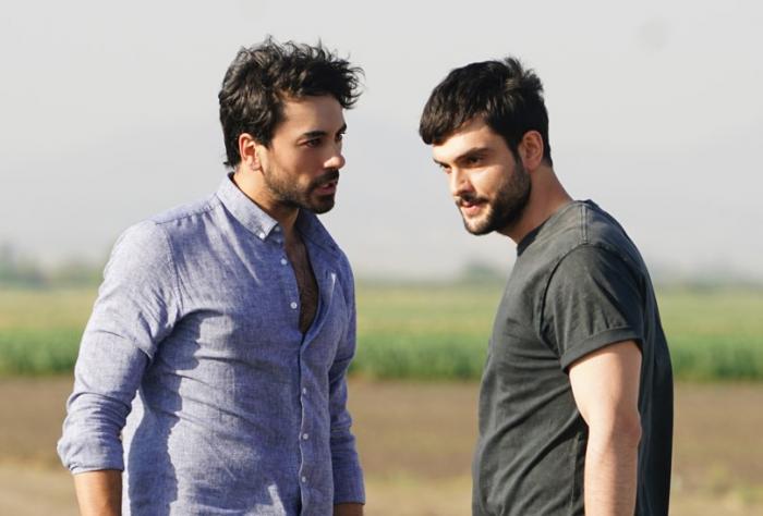 Toprak Can Adıgüzel și Gökhan Alkan pe câmp