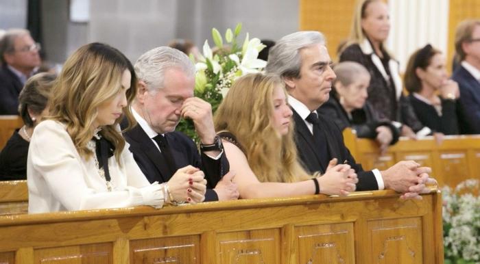 slujba de înmormântare a lui Edith Gonzalez