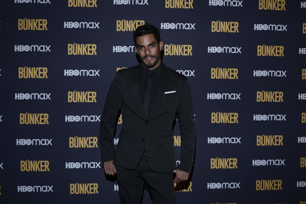 Hugo Catalán în cadrul premierei Bunker