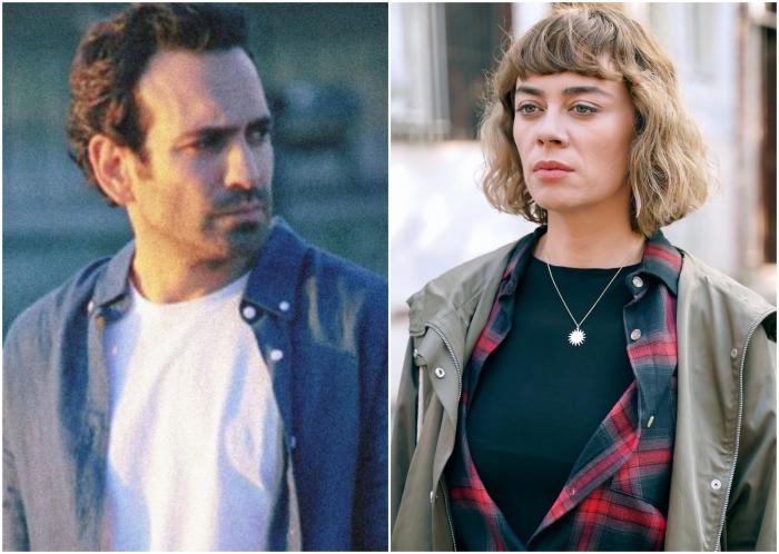 actor poartă un tricou alb și bluză albastră