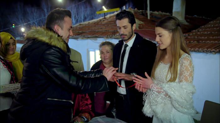 Emrah Akduman și Sıla Özlem Önemli