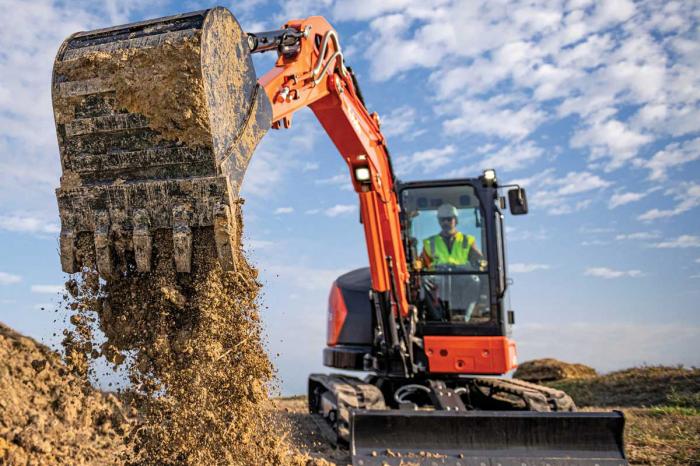excavator care ia pământ
