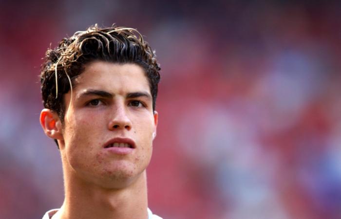 Christiano Ronaldo cu părul ondulat