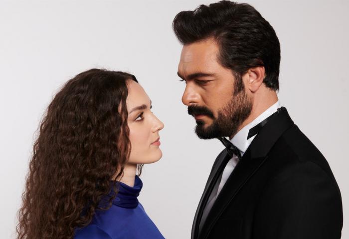 Halil Ibrahim Ceyhan și Nanuka Stambolishvili stau față în față