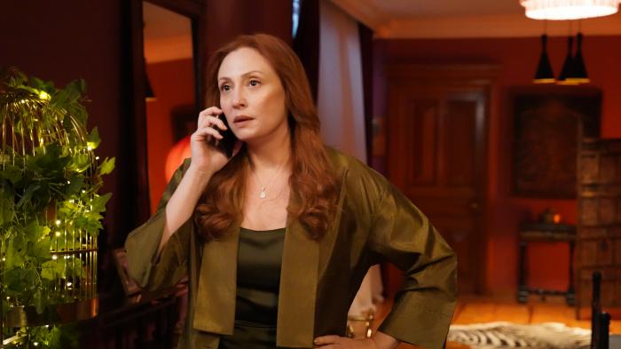 actriță zâmbește